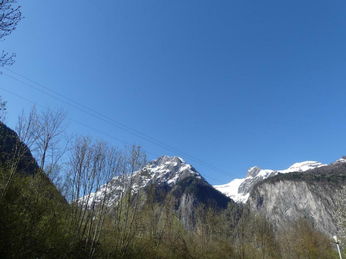 Les Lys Oranges Apartamento Le Bourg-dʼOisans Exterior foto