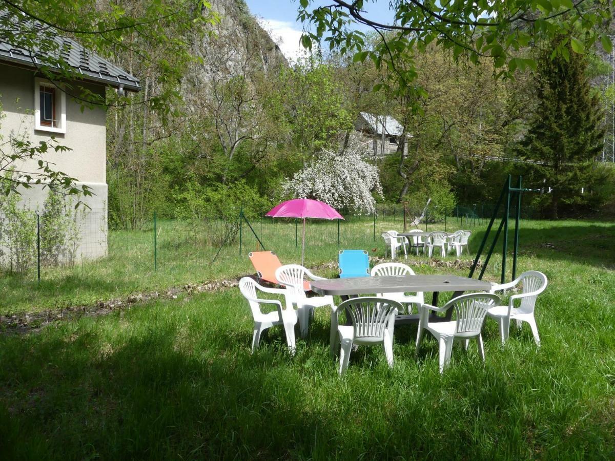 Les Lys Oranges Apartamento Le Bourg-dʼOisans Exterior foto