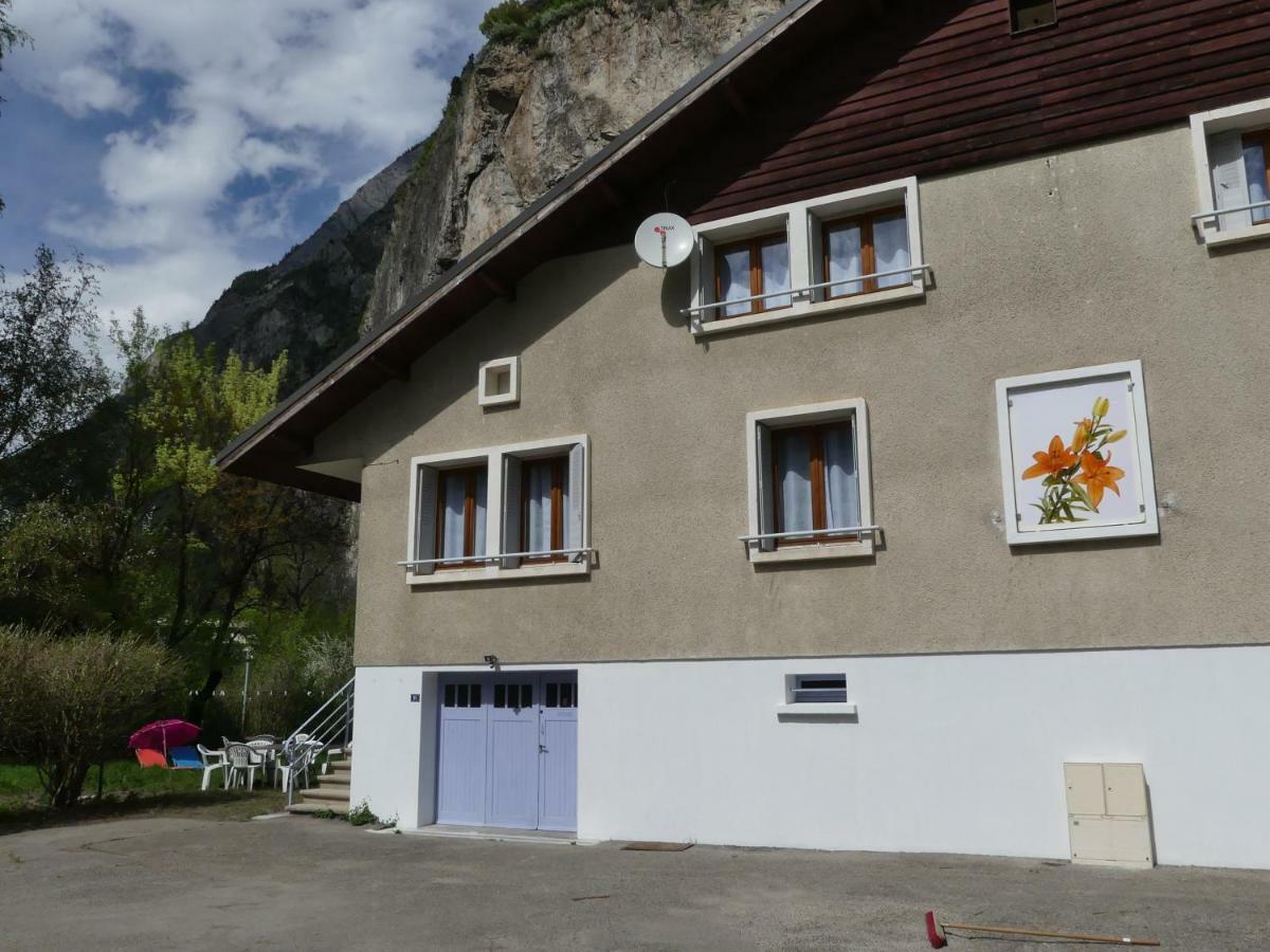 Les Lys Oranges Apartamento Le Bourg-dʼOisans Exterior foto